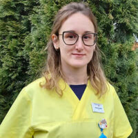 17_Tina_Pflegende_Bienen_Team_300px 17_Tina_Pflegende_Bienen_Team_300px