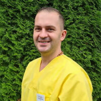 30_Tomislav_Pflegende_Bienen_Team 30_Tomislav_Pflegende_Bienen_Team